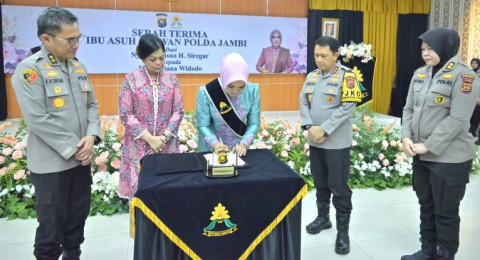 Kapolda Jambi Tekankan Peran Ibu Asuh dalam Pembinaan dan Penguatan Moril Polwan